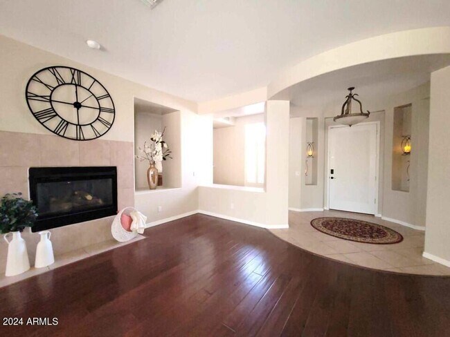 Building Photo - 2461 W Marlin Dr