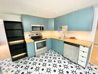 Building Photo - 93 Walnut St