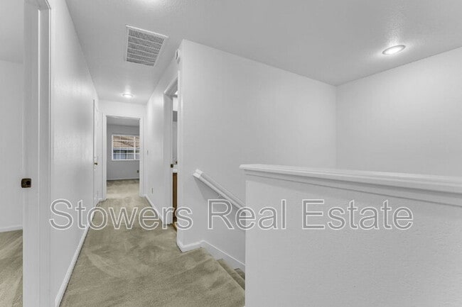 Building Photo - 309 Cam Arroyo