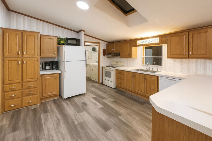 Building Photo - 44 Heinle Rd