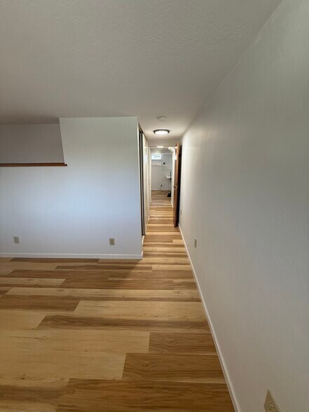 Building Photo - 8003 Harvard Dr