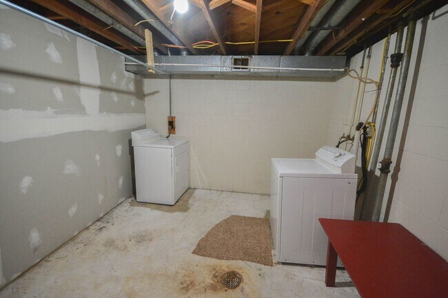 Building Photo - 3br ranch style home near Sunset Terrace Elementary!