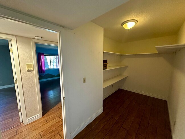 Building Photo - Beautiful 4-Bedroom Home with Stunning Views in Lake Wildwood, Penn Valley