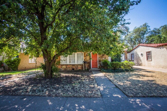 Building Photo - Pre Lease this Tech Terrace Beauty