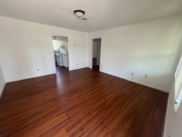 Building Photo - 338 Pelham Creek Dr