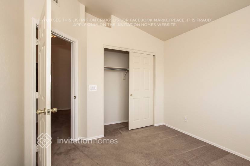 Building Photo - 14530 N 87th Ave