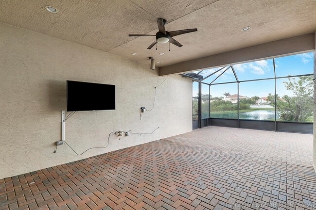 Building Photo - 11340 SW Vanderbilt Cir