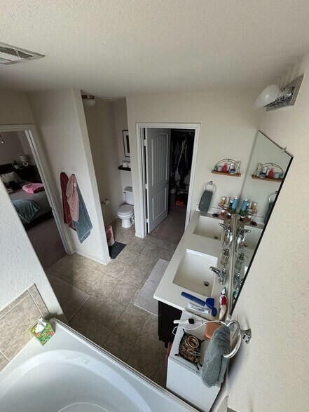 Building Photo - 3509 Black Granite Dr