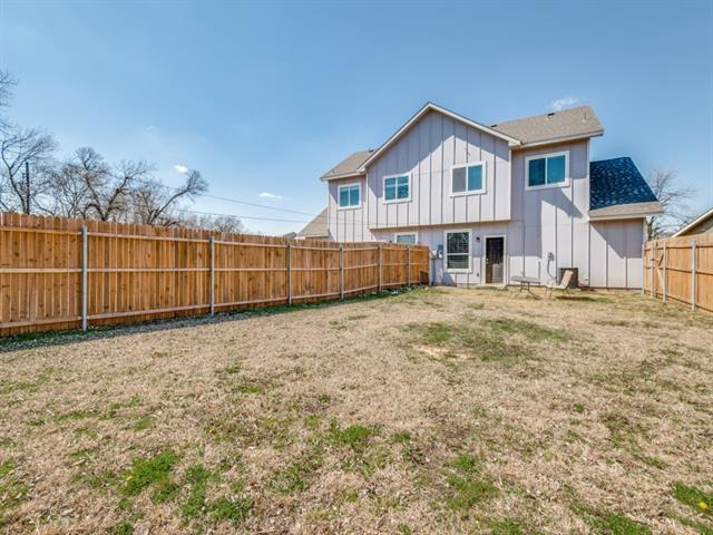 Building Photo - 1940 Melrose St