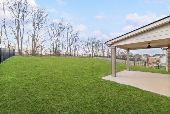 Building Photo - 3 Bedroom Pet Friendly Home For Rent in Sterlin Acres Farms!