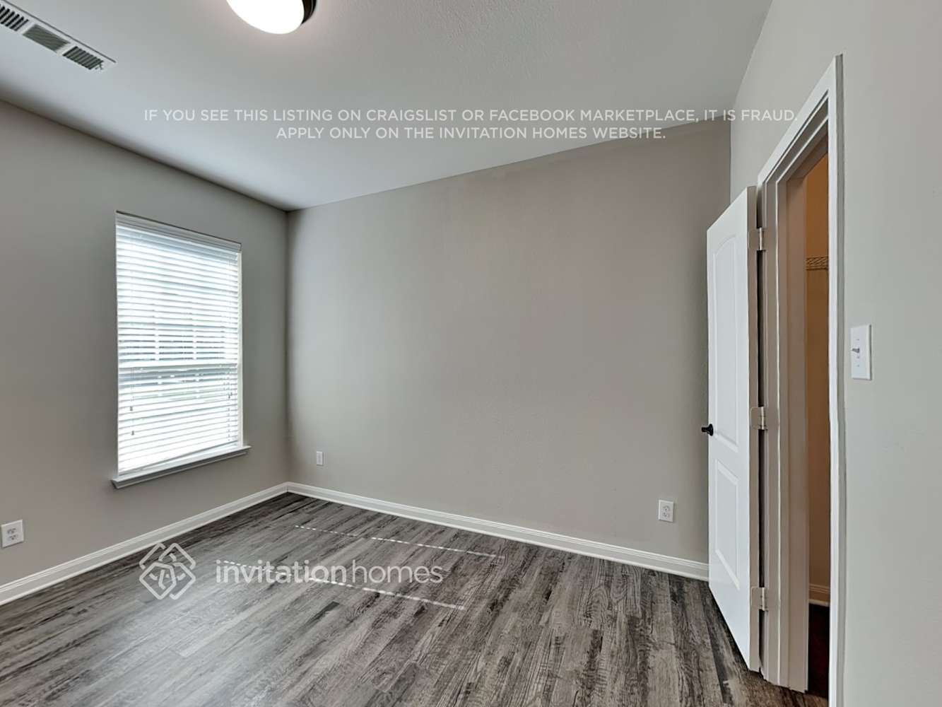 Building Photo - 529 Meadow Springs Dr