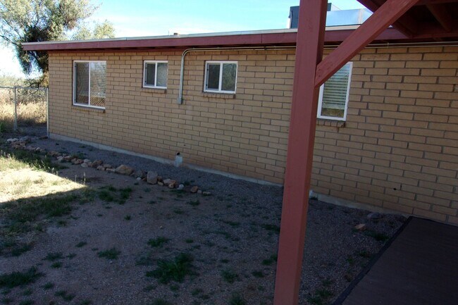 Building Photo - Great home in with great mountain views.