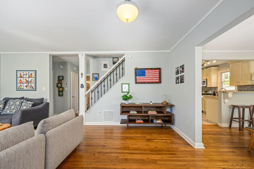 Building Photo - 3214 N Fulton Ave