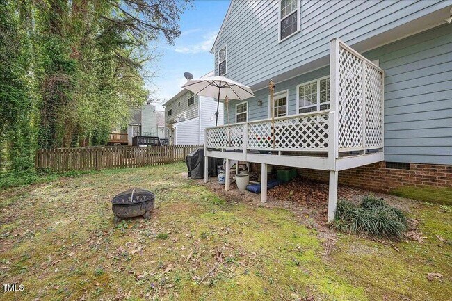 Building Photo - 3 Bedroom Home in Heart of Raleigh!