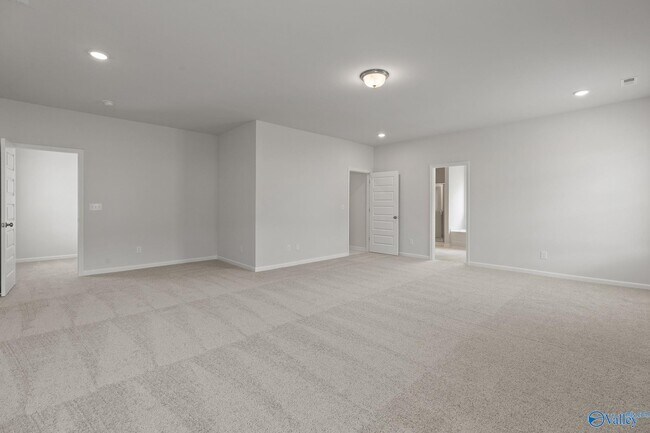 Building Photo - 7202 Fox Gln Cir SE