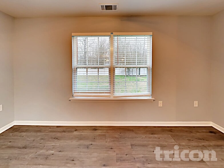 Building Photo - 311 Lind Point Ln