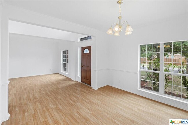 Building Photo - 156 Pecanwood S