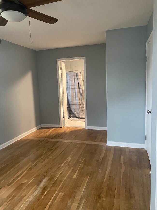 Building Photo - 6749 Amherst Rd