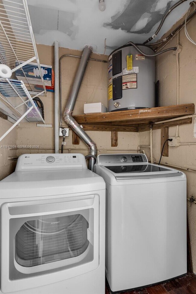 Building Photo - 1230 SW 86th Ct