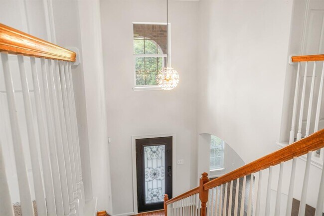 Building Photo - 403 Mystic Glen Loop