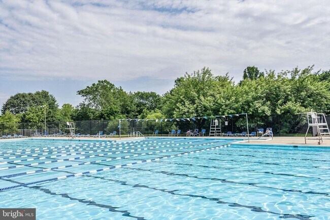 Building Photo - 19753 Grn Vlg Dr