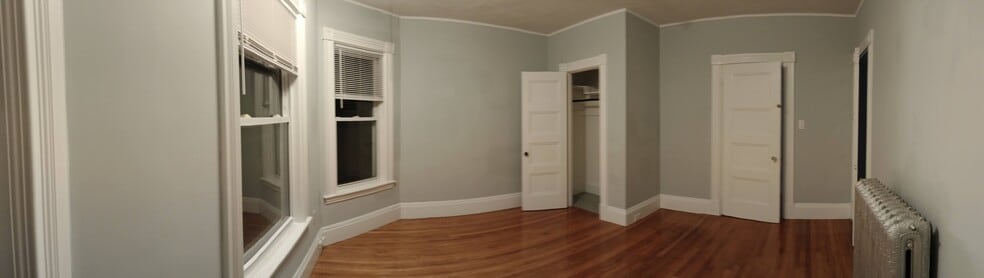Building Photo - 52 Crescent Ave