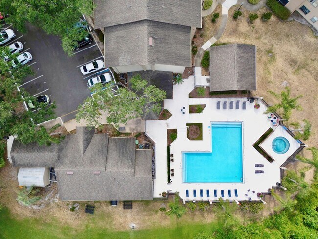 Building Photo - The Landings Condominiums