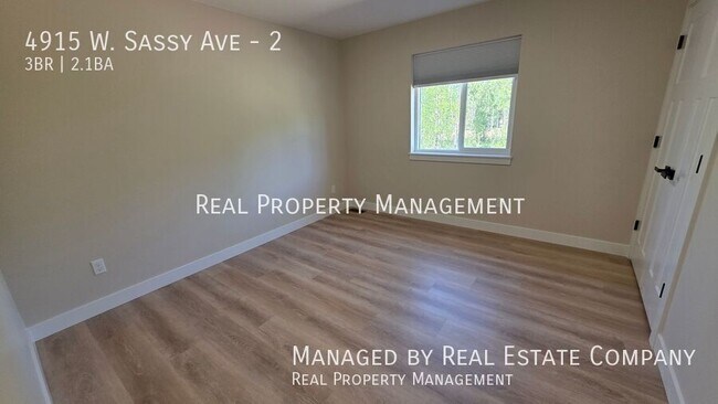 Building Photo - 4915 W Sassy Ave