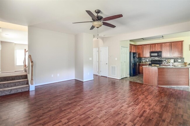 Building Photo - 9001 Cocos Path