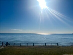 Building Photo - 185 Melba St