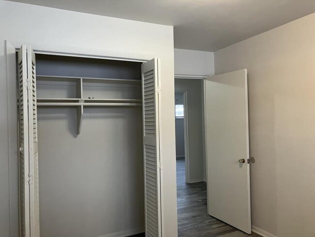 Building Photo - 2520 SW Mission Ave