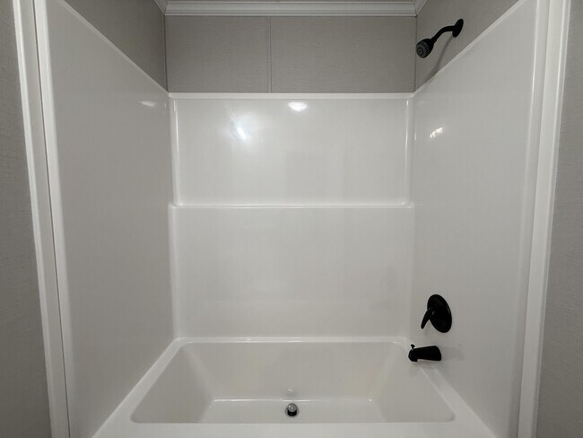 Building Photo - 29649 Cambridge Ct