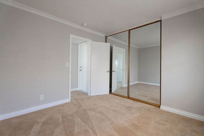 Building Photo - 5055 Stormy Cir