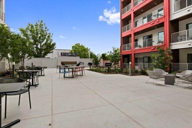 Building Photo - 4361 S Congress Ave