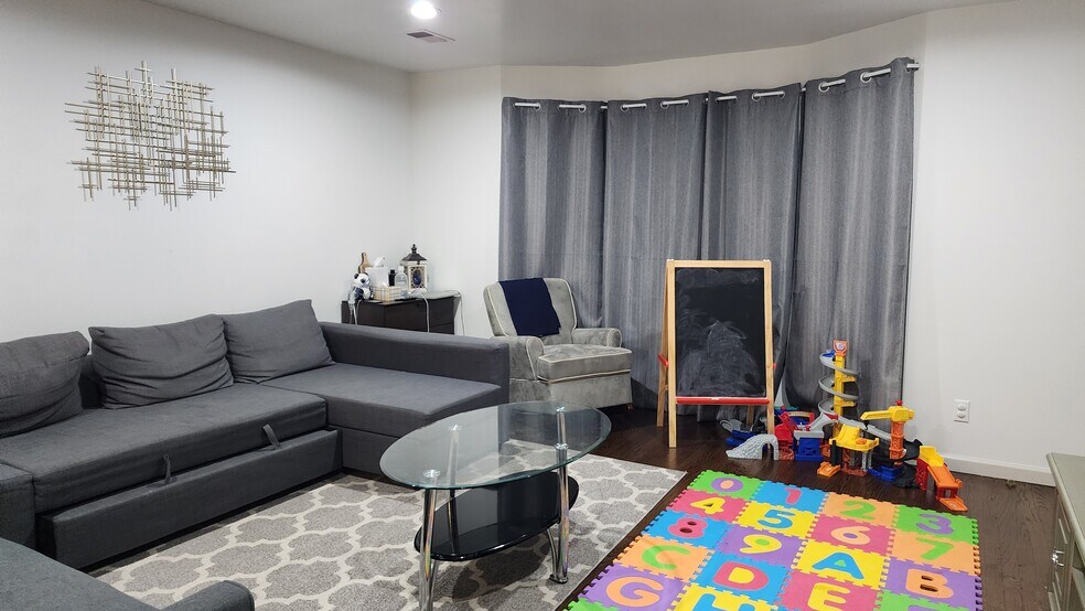 Living room - 30 Milton Ave