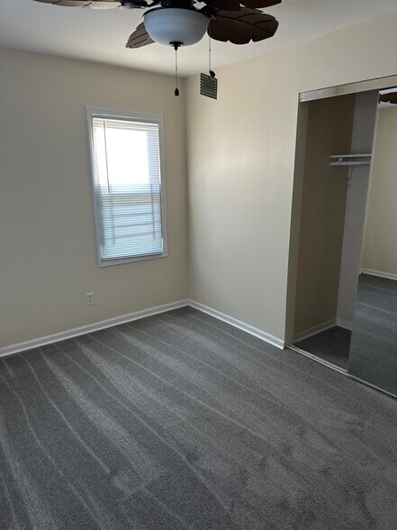 Building Photo - 782 Mount St