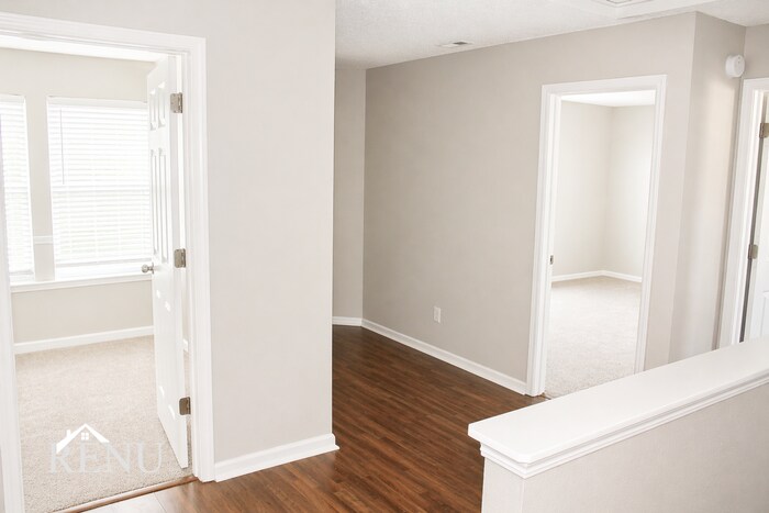 Building Photo - 6641 W Jamestown Dr