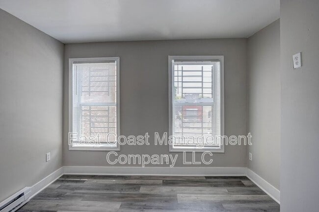 Building Photo - 122 S Carey St