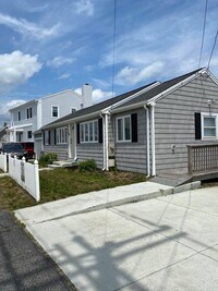 Building Photo - 490 Ocean St