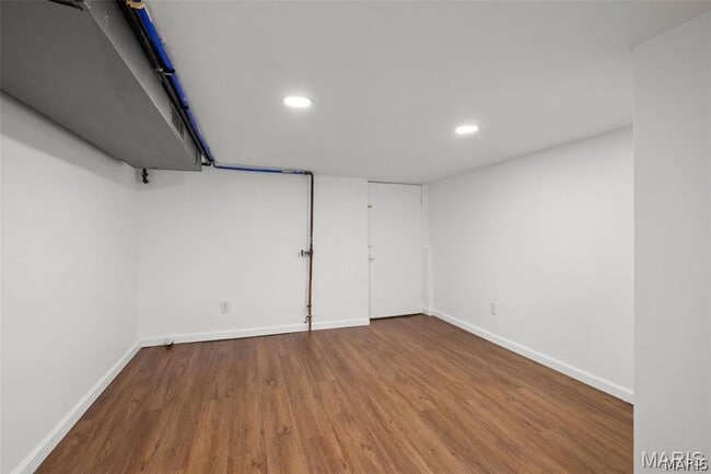 Building Photo - 4936 Shaw Ave