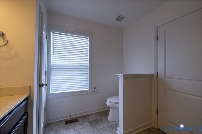 Building Photo - 11443 Hayloft Ln