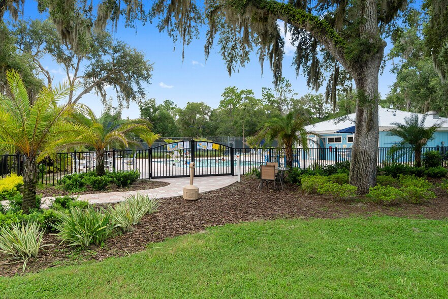 Building Photo - 19615 SW 93rd Lane