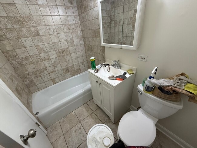 Building Photo - 1039 College Ave