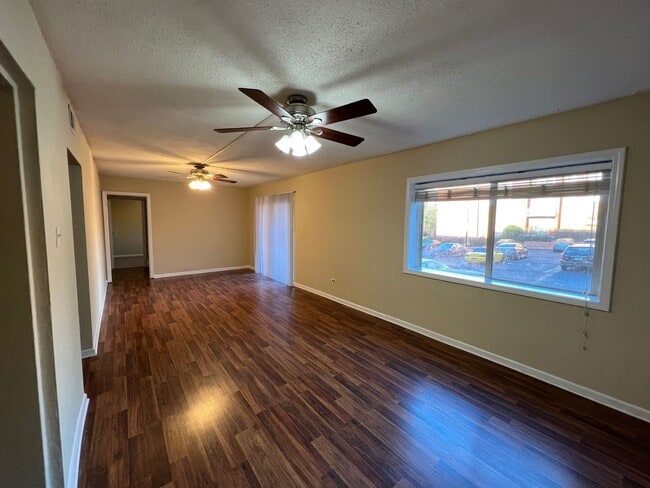 Building Photo - PRE-LEASING FOR AUGUST 2026!