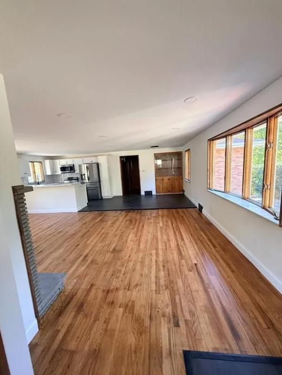 Building Photo - 2024 Bushy Run Rd