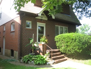 Building Photo - 7046 Ethel Ave