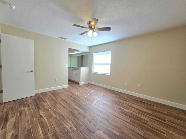 Building Photo - Four Bedroom SFH in South Lakeland is Now ...