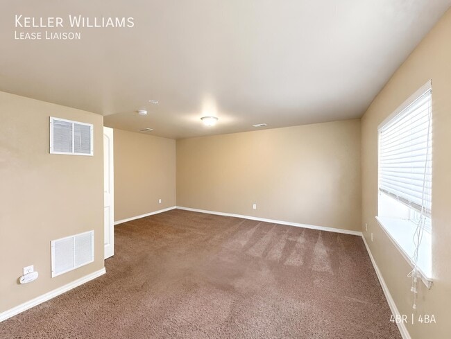 Building Photo - 909 Fire Rock Pl