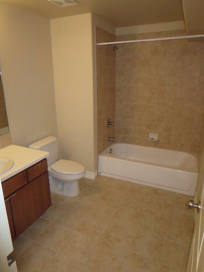 Building Photo - 5079 Farris Creek Ct