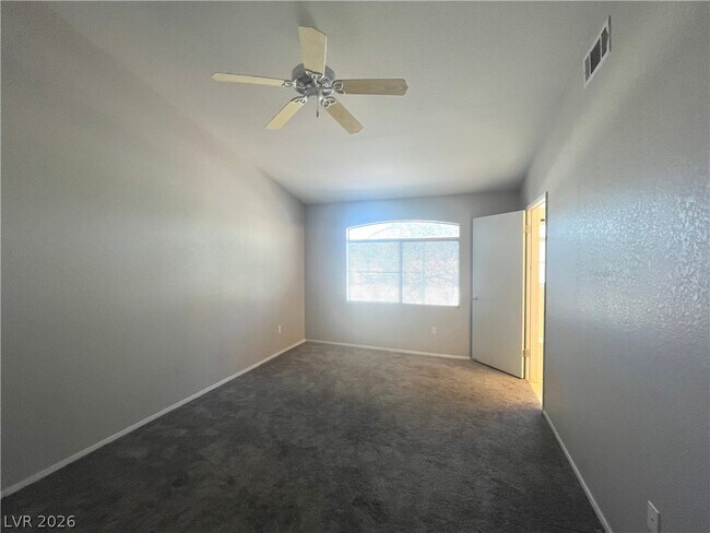 Building Photo - 5415 W Harmon Ave